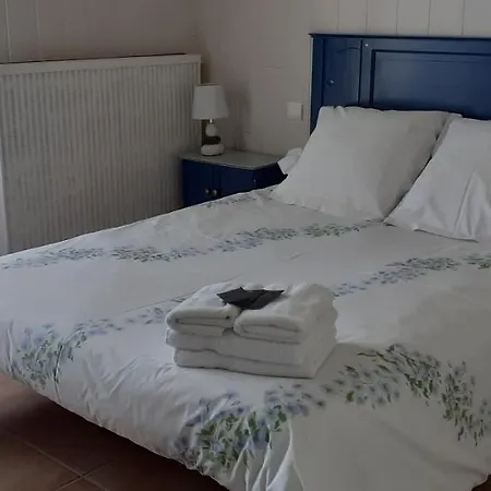 Apartment Au Jardin De Petronille Et Poupounette